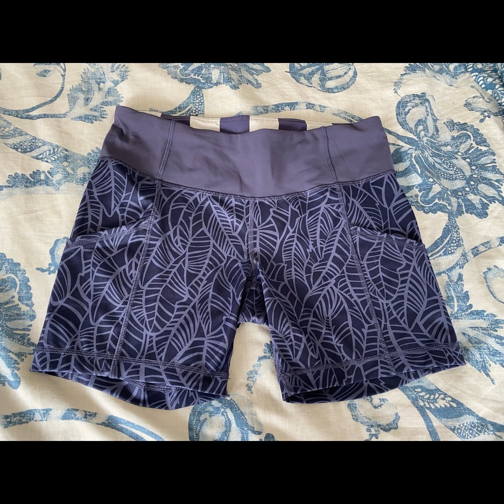 Purple Lululemon Dart & Dash size 8 spandex shorts